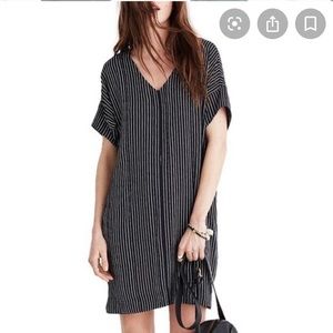 Madewell black & white novel shift dress